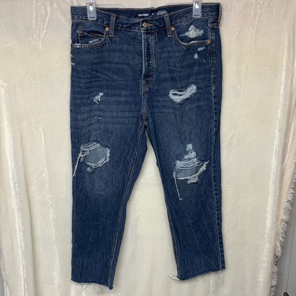 Old Navy Extra High-Rise Sky-High Straight Distressed Jeans - Picture 2 of 14
